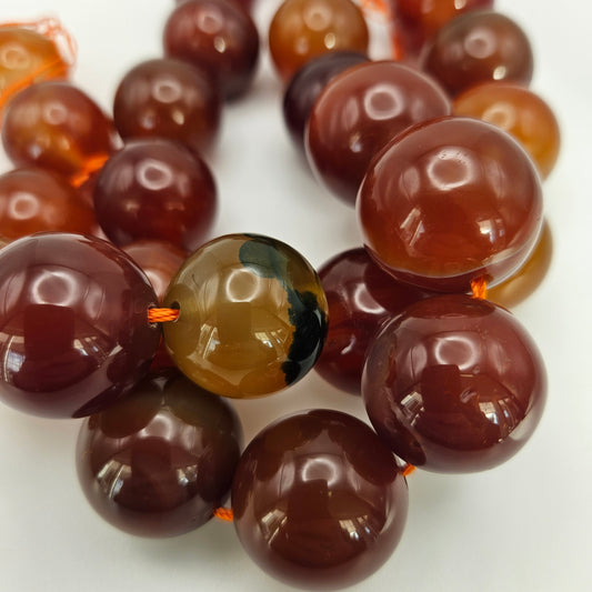 30mm Carnelian Round Bead Strand.