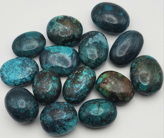 30mm Turquoise Chunk Single Bead.