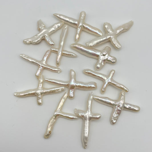 35mm Pearl Cross Single Bead.