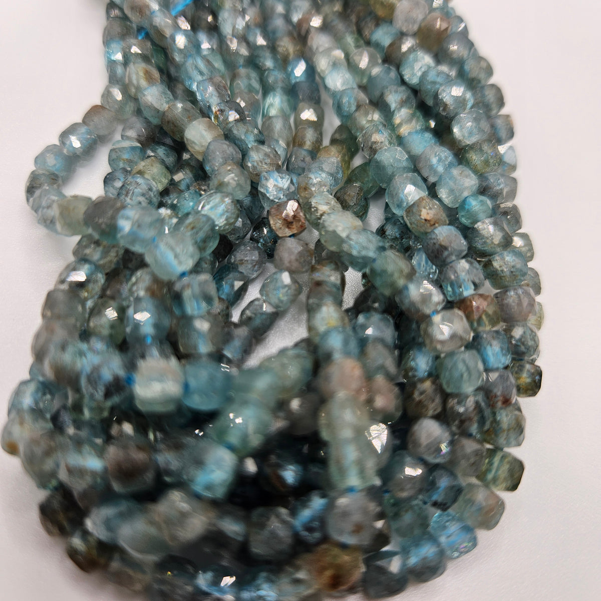 4x4mm Faceted Apatite Cube Bead Strand.