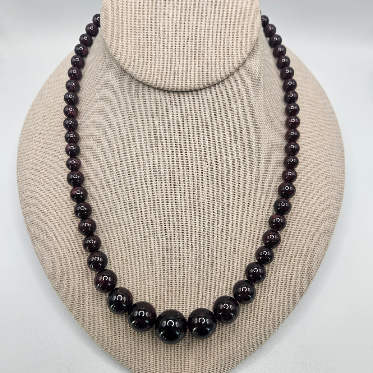 6-12mm Graduated Garnet Necklace.
