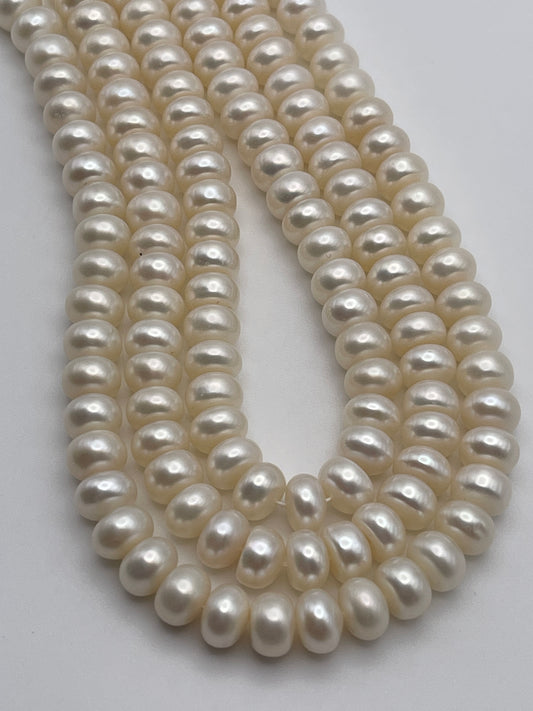 7.5-8mm White Button Pearl Bead Strand.