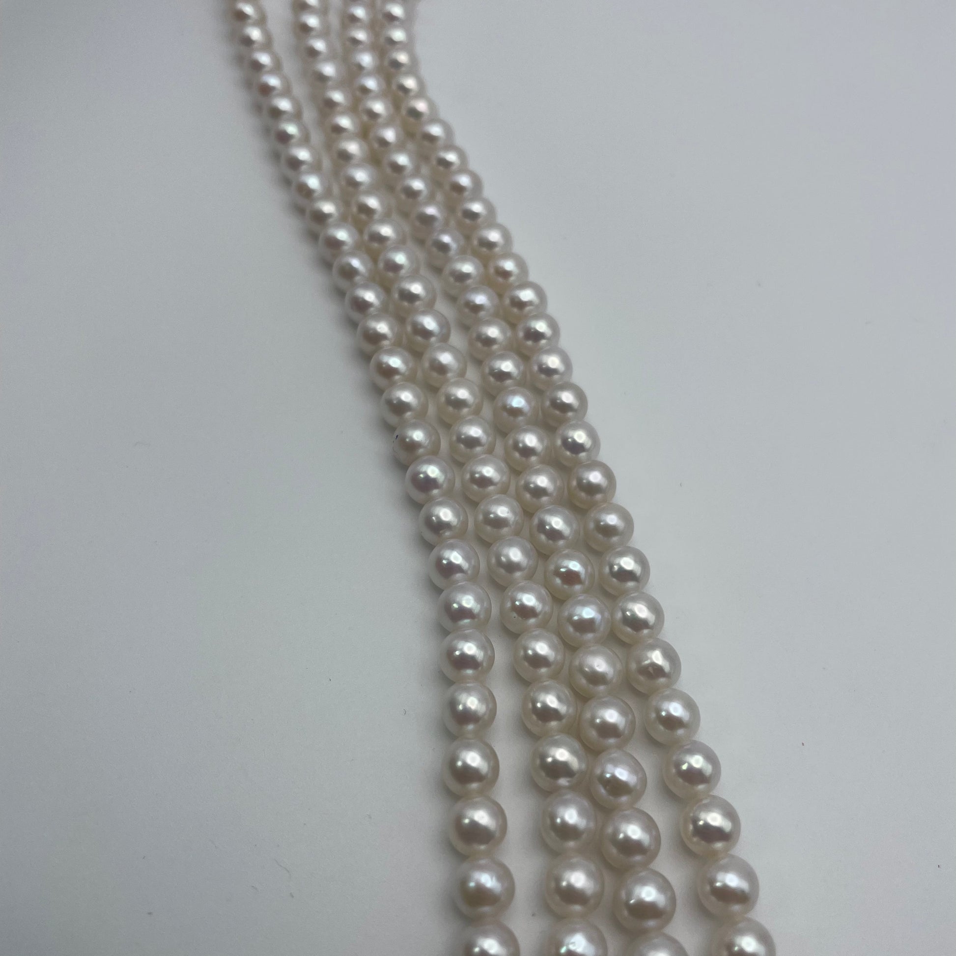 6mm Button Pearl Smooth