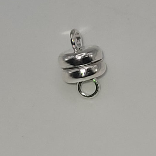 8MM MAGNETIC CLASP SILVER PLATED.