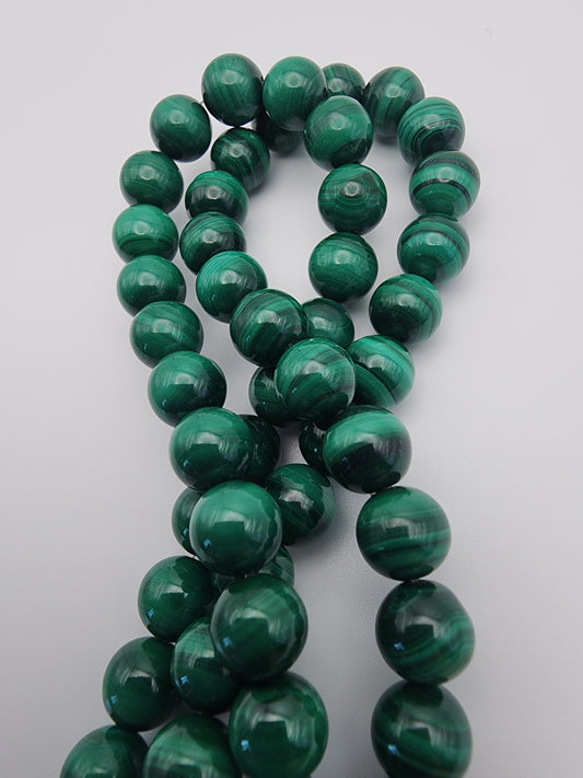 8mm Malachite Round Bead Strand.
