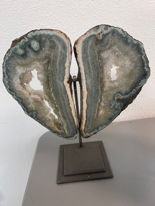 Agate and Quartz Wings 16 inch.