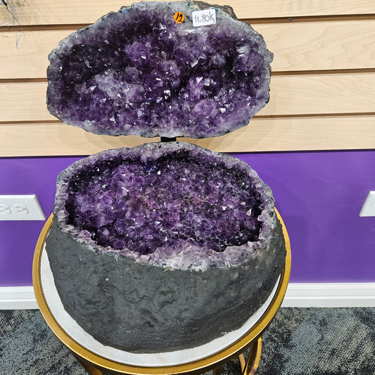 Amethyst Open Treasure Chest.