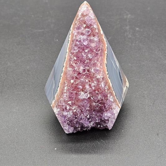 Amethyst Triangle 1.08.
