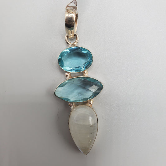 Blue Topaz & Moonstone Pendant.