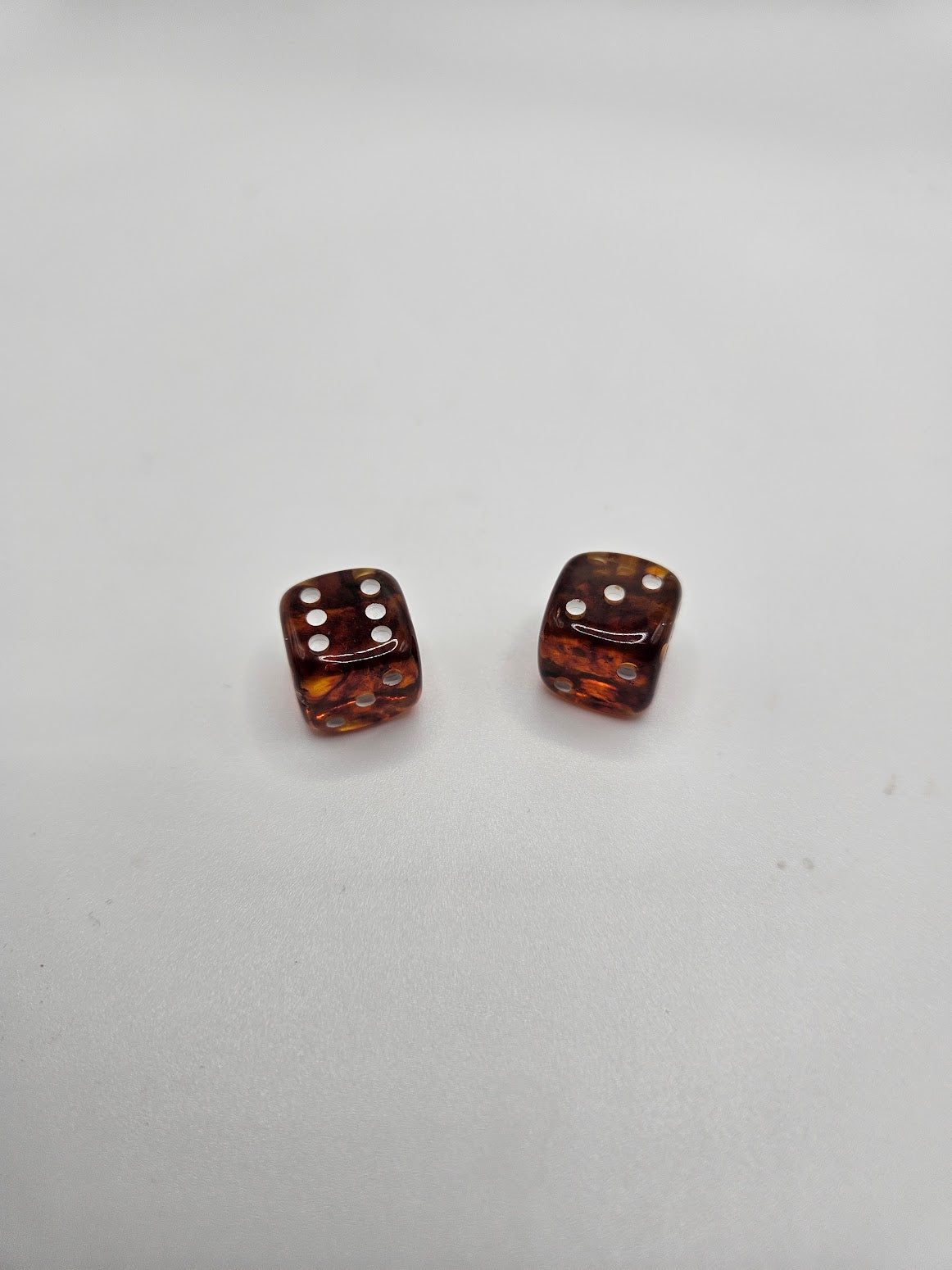 Brown Amber Dice Pair.