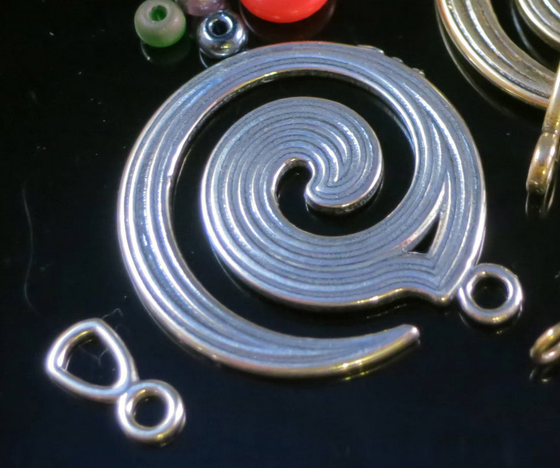 Large Spiral Clasp: Silver bronze Pendant (1.5 x 1 Inch). 