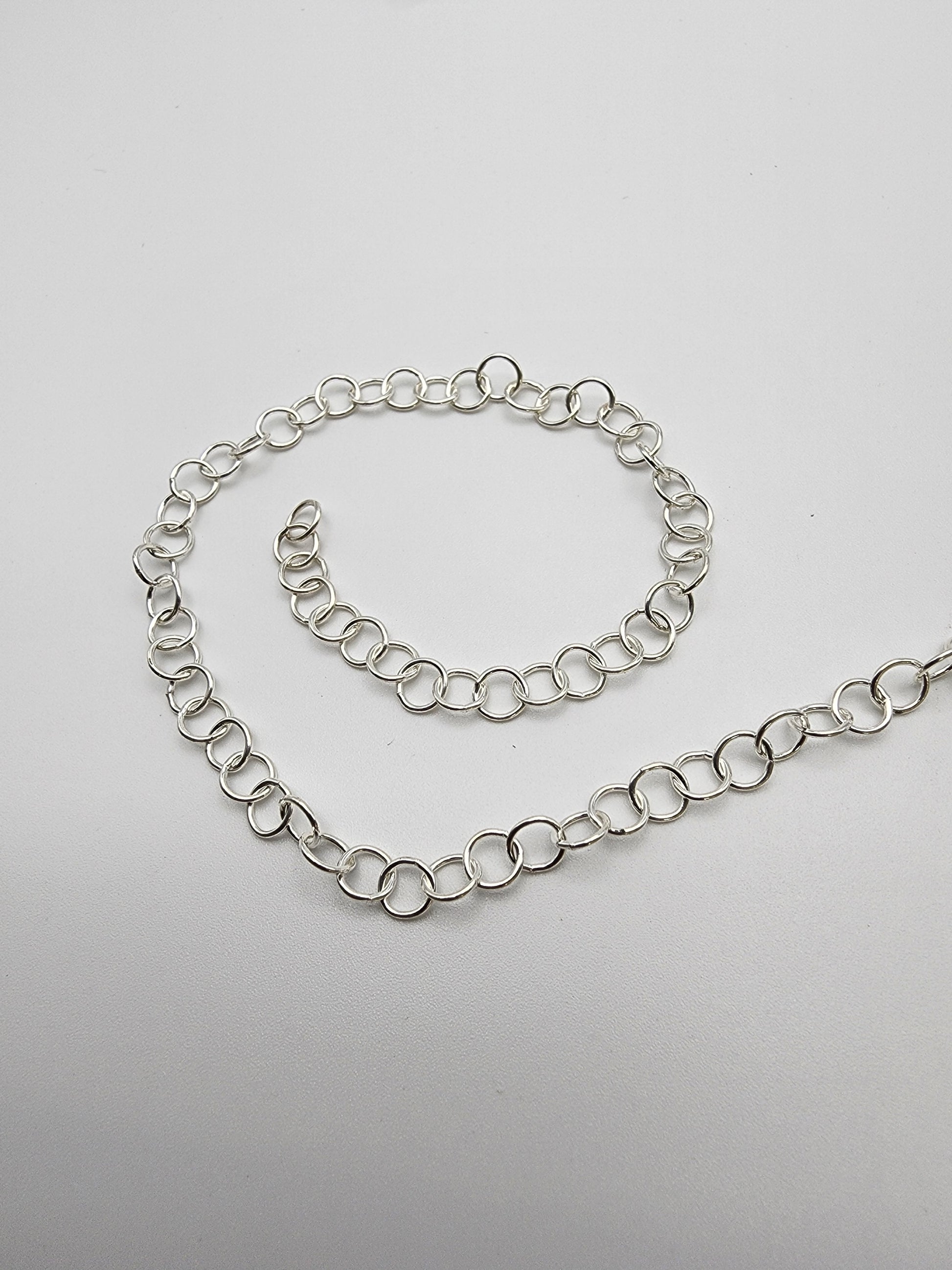 Sterling Silver Hoop Chain 5mm Sold Per Foot.