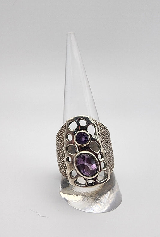 Sterling Silver Large Decorative Ring Amethyst.