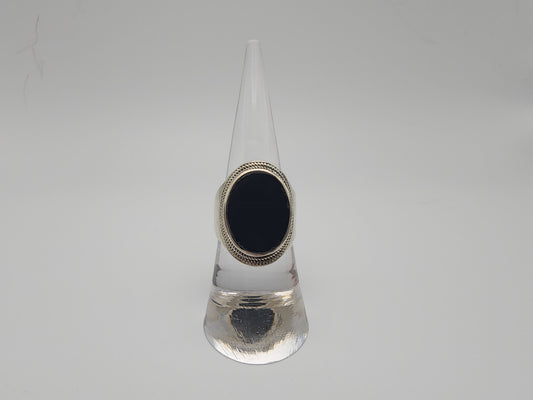 Sterling Silver Onyx Oval Ring.