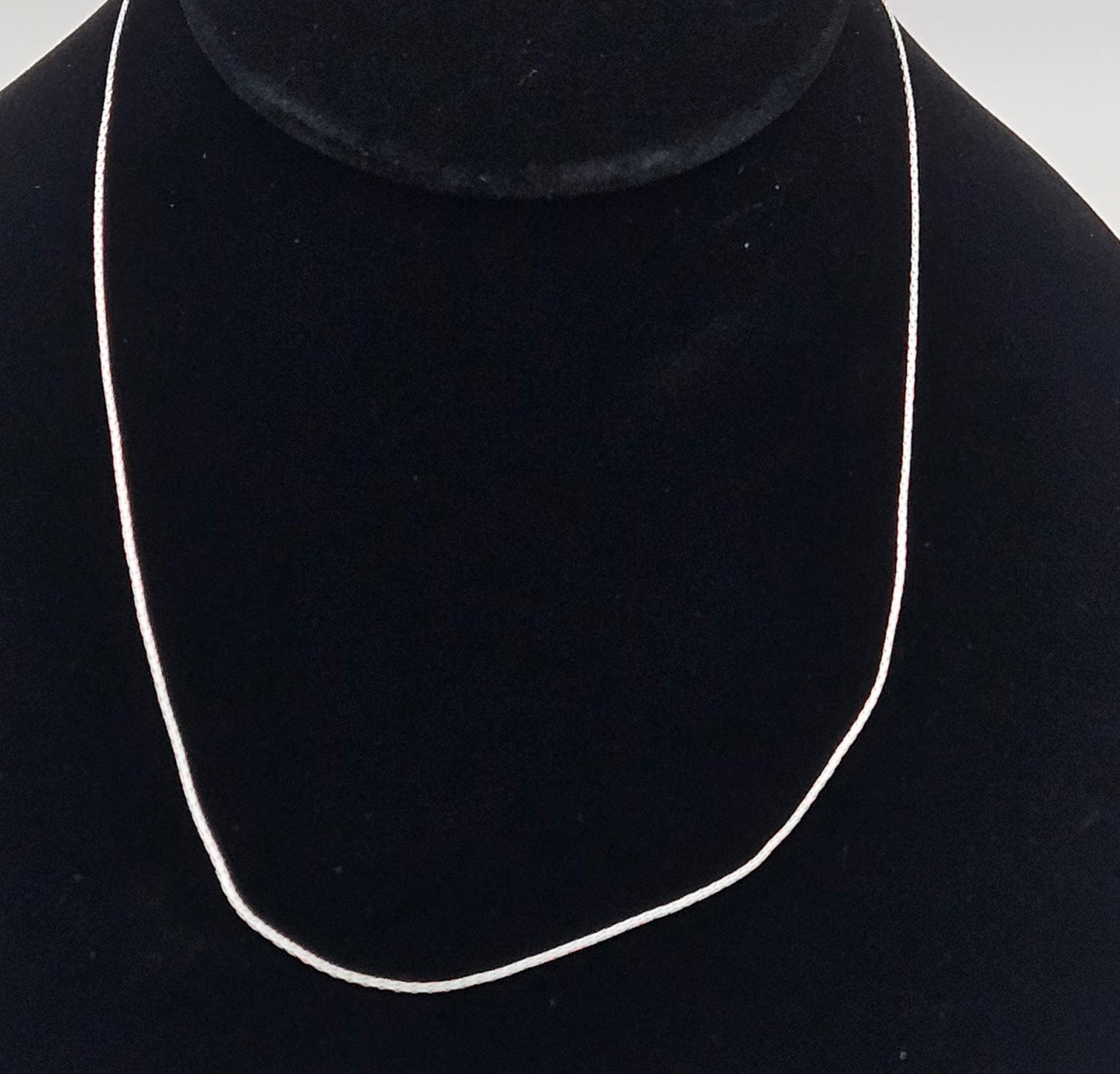 Sterling silver 18in cardano.