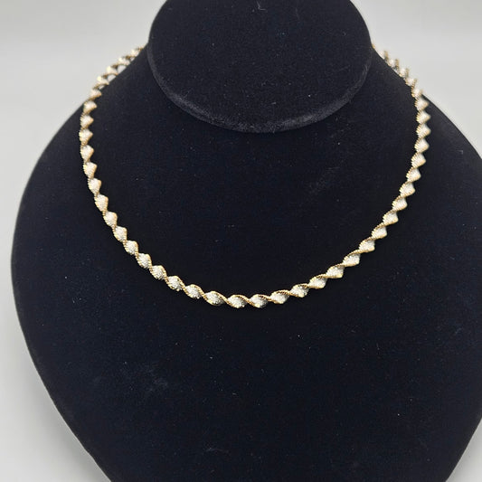 Sterling silver 20in 2 tone twist magic.