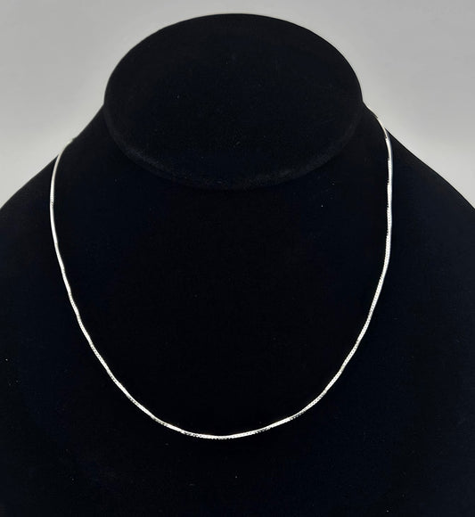 Sterling silver 24in VD 015 with 9mm lobster claw.
