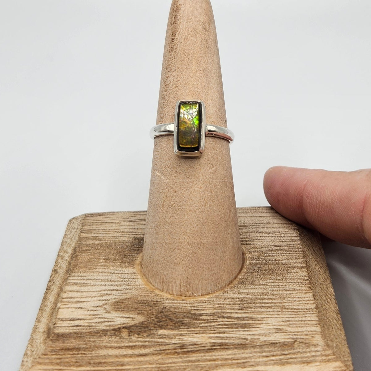 Sterling Silver Ammolite Bezel Ring Size 7.