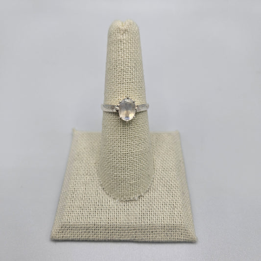Sterling Silver Claw Set Faceted Moonstone Ring Size 7.