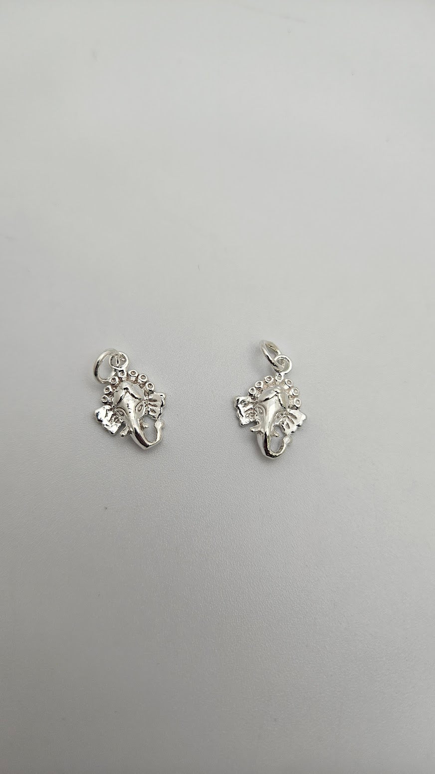 Sterling Silver Elephant Charm Single.