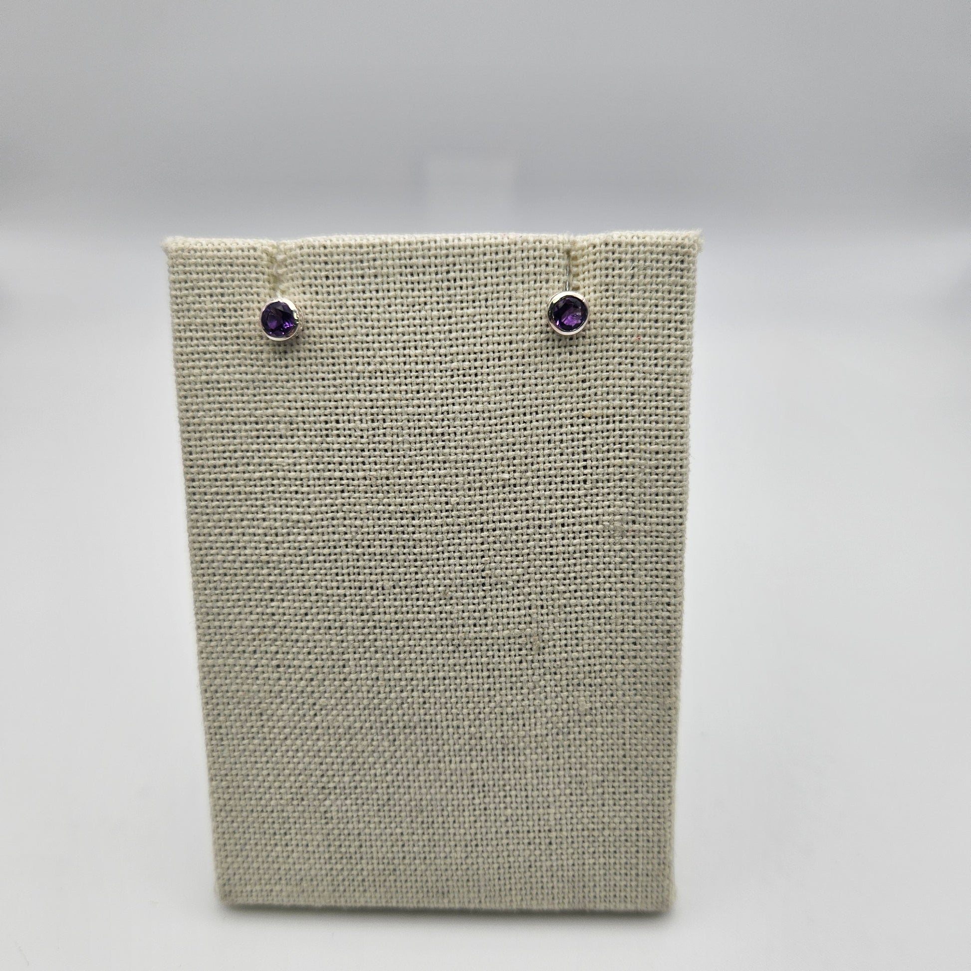Sterling Silver Faceted Amethyst Stud Earrings 4mm.