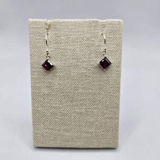 Sterling Silver Faceted Garnet Earrings.