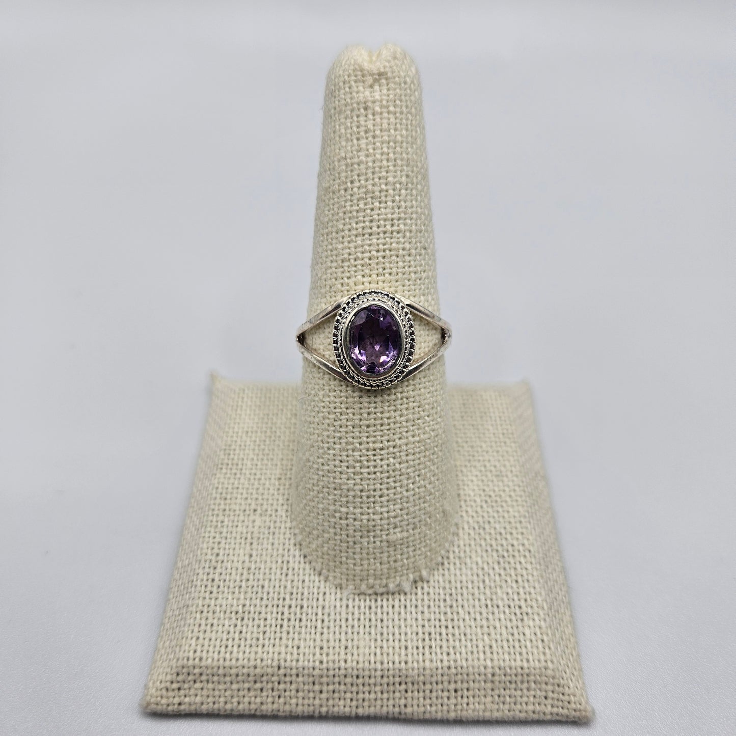 Sterling Silver Faceted Oval Amethyst Ring Size 8.