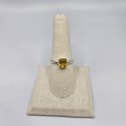 Sterling Silver Faceted Radiant Cut Yellow Sapphire Ring Size 9.