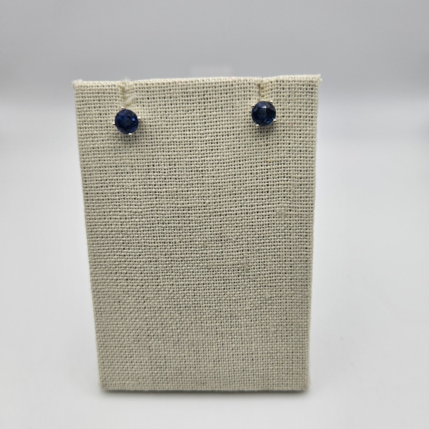 Sterling Silver Faceted Round Blue Kyanite Earrings 6mm.