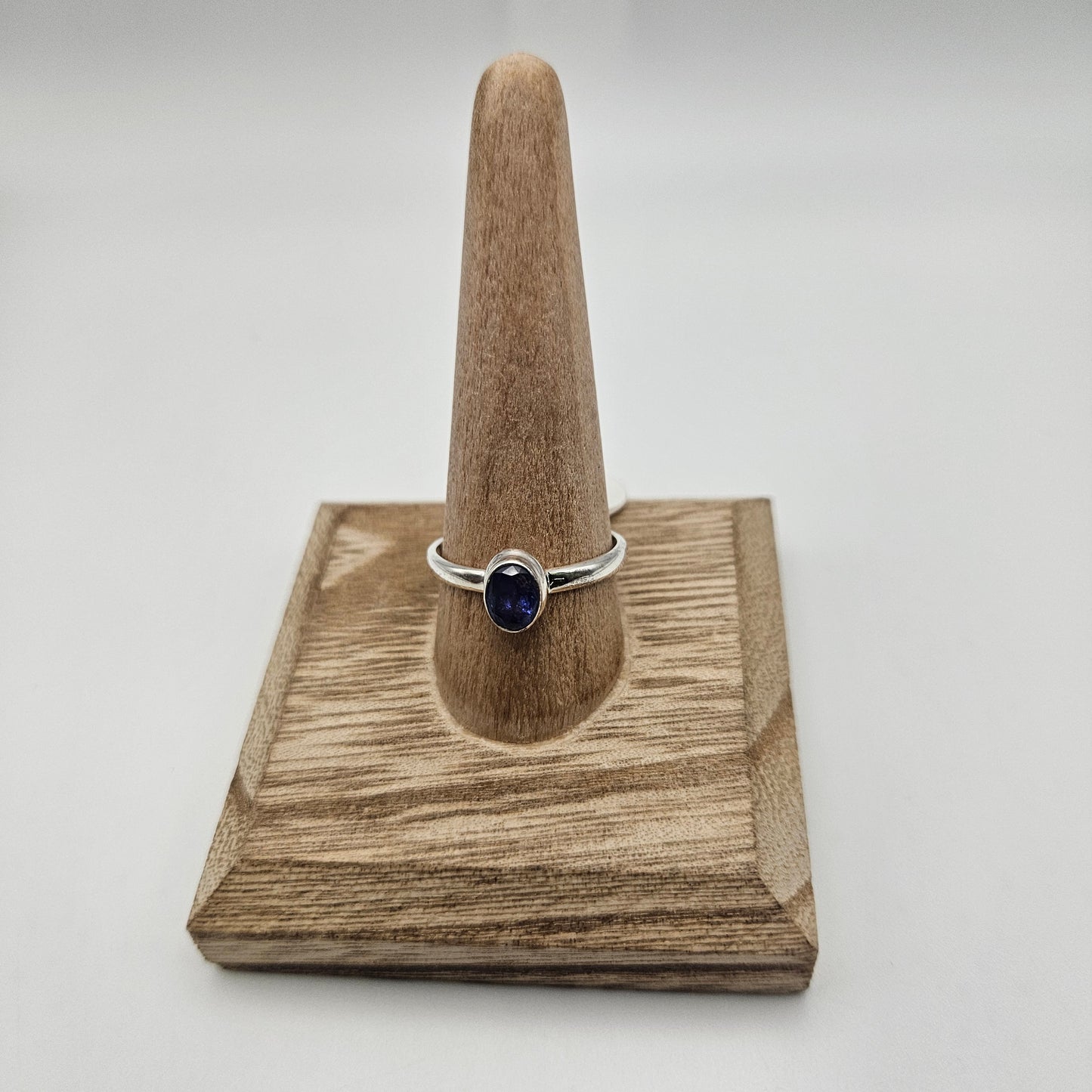 Sterling Silver Faceted Tanzanite Bezel Ring Size 11.