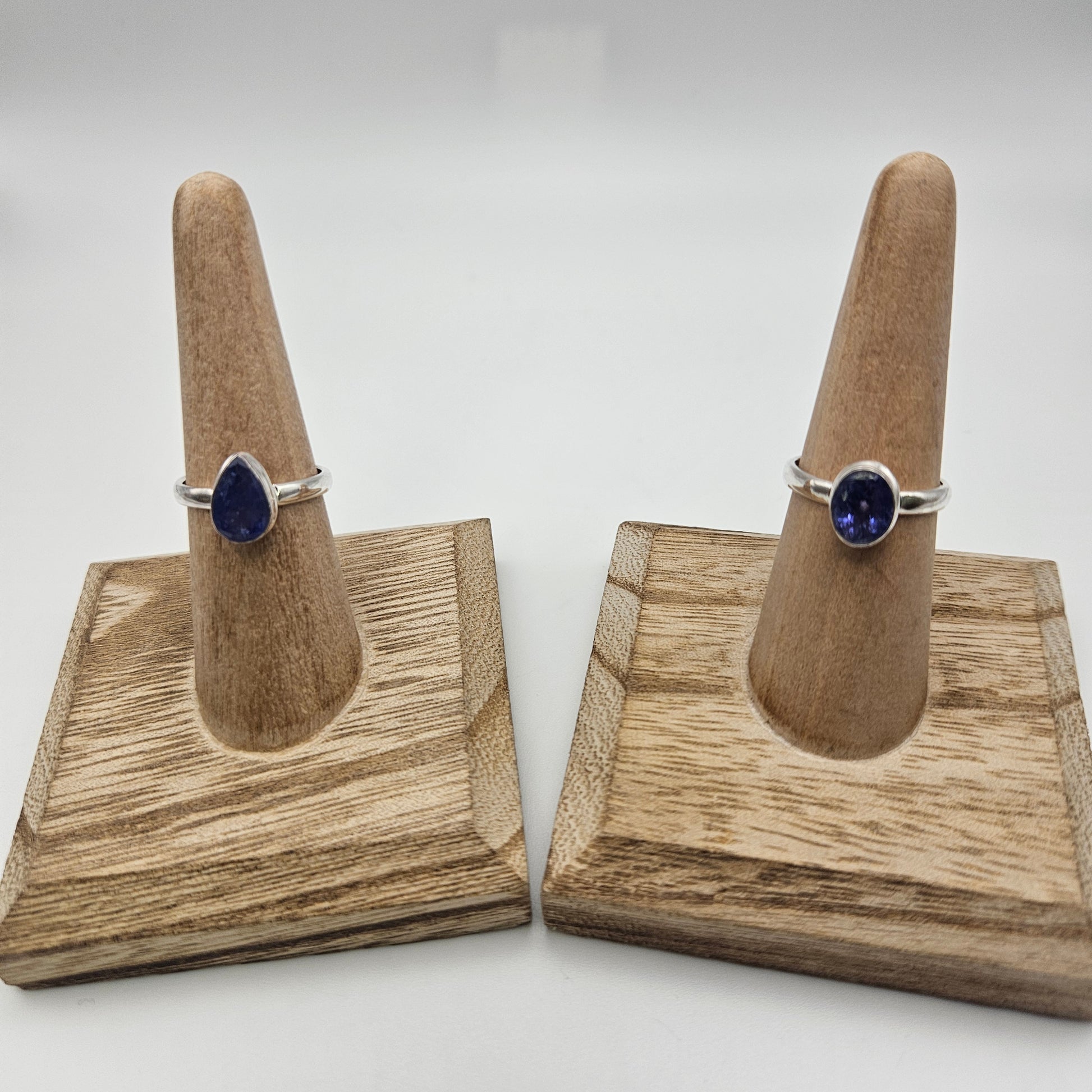 Sterling Silver Faceted Tanzanite Bezel Ring Size 7.