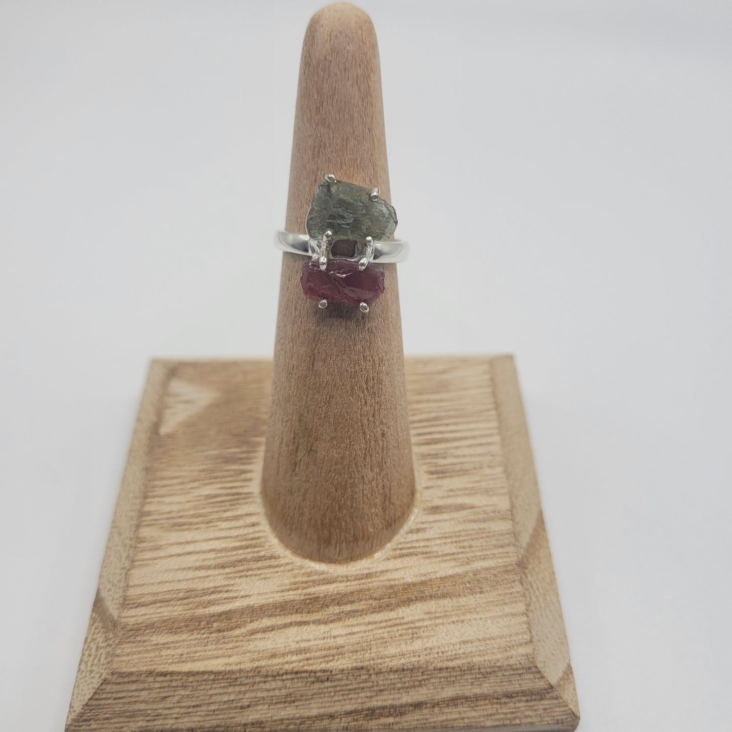 Unique Sterling Silver Moldavite Garnet Ring Size 5.