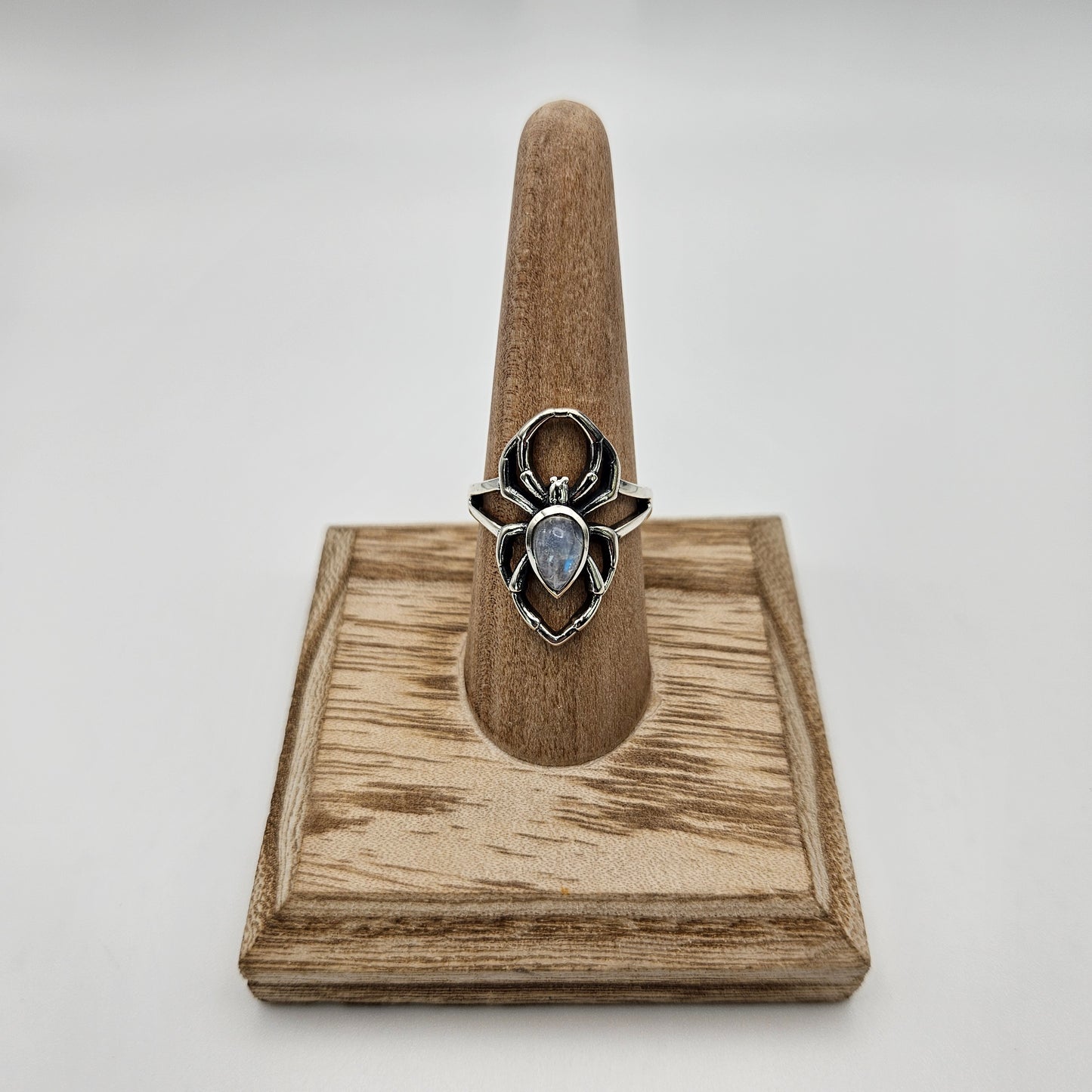 Sterling Silver Moonstone Spider Ring Size 8.