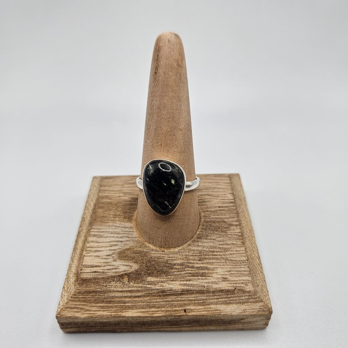 Sterling Silver Nuummite Bezel Ring Size 11.