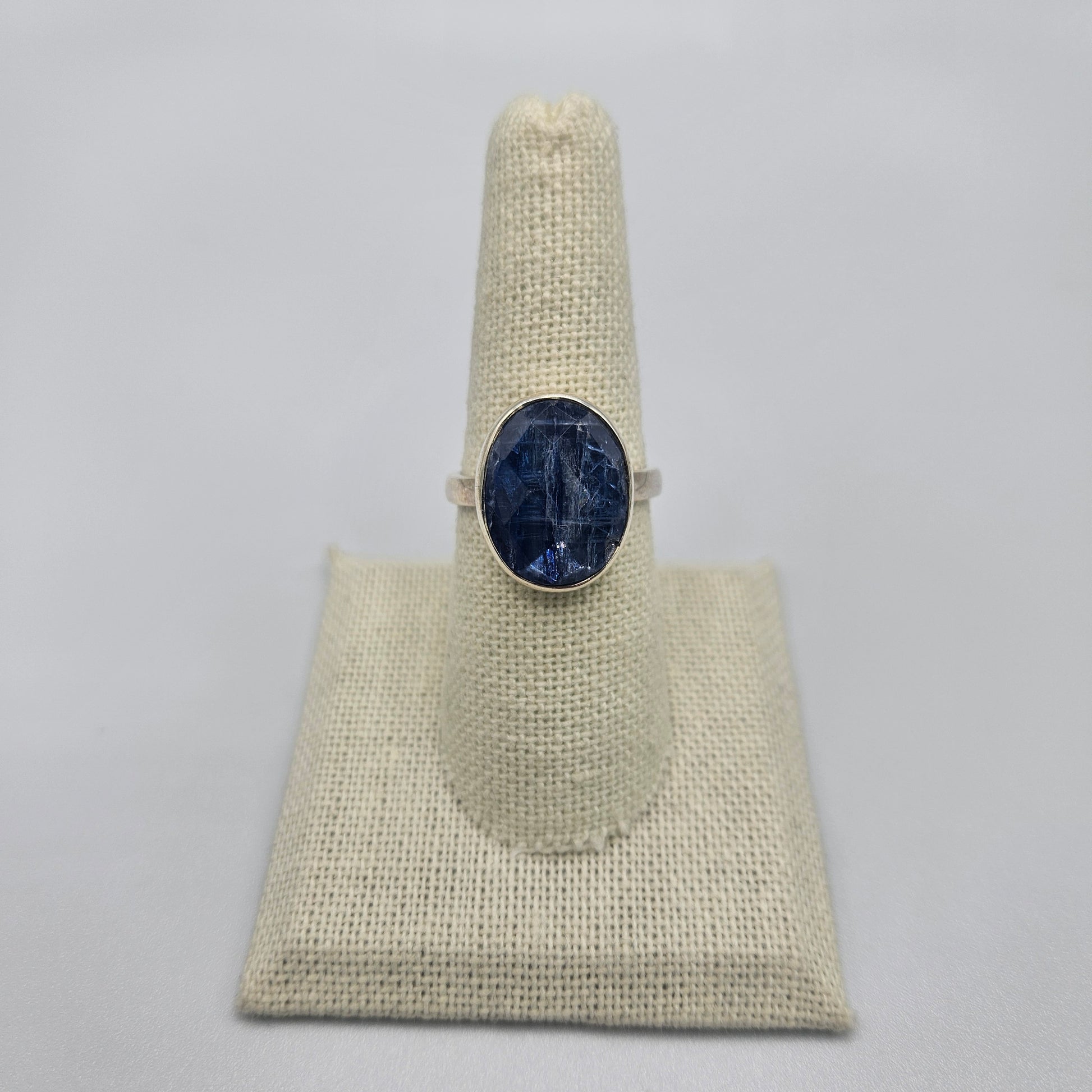 Sterling-Silver-Oval-Faceted-Kyanite-Ring-Size-8