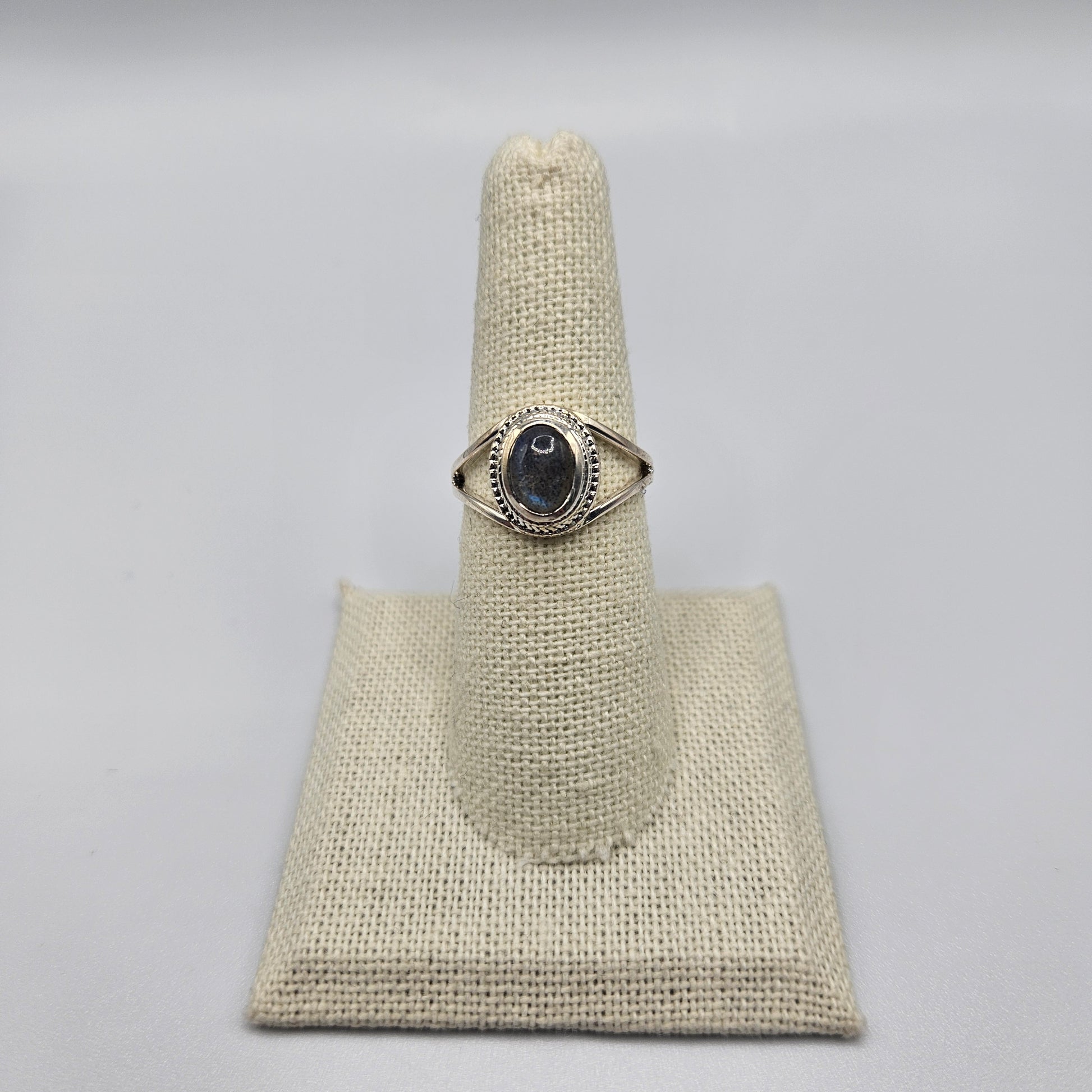 Sterling Silver Oval Labradorite Ring Size 7.