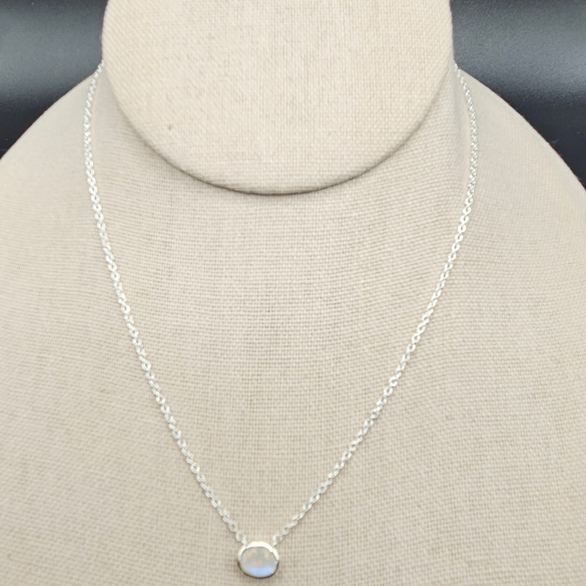 Sterling Silver Rainbow Moonstone Choker Necklace 17 inch.