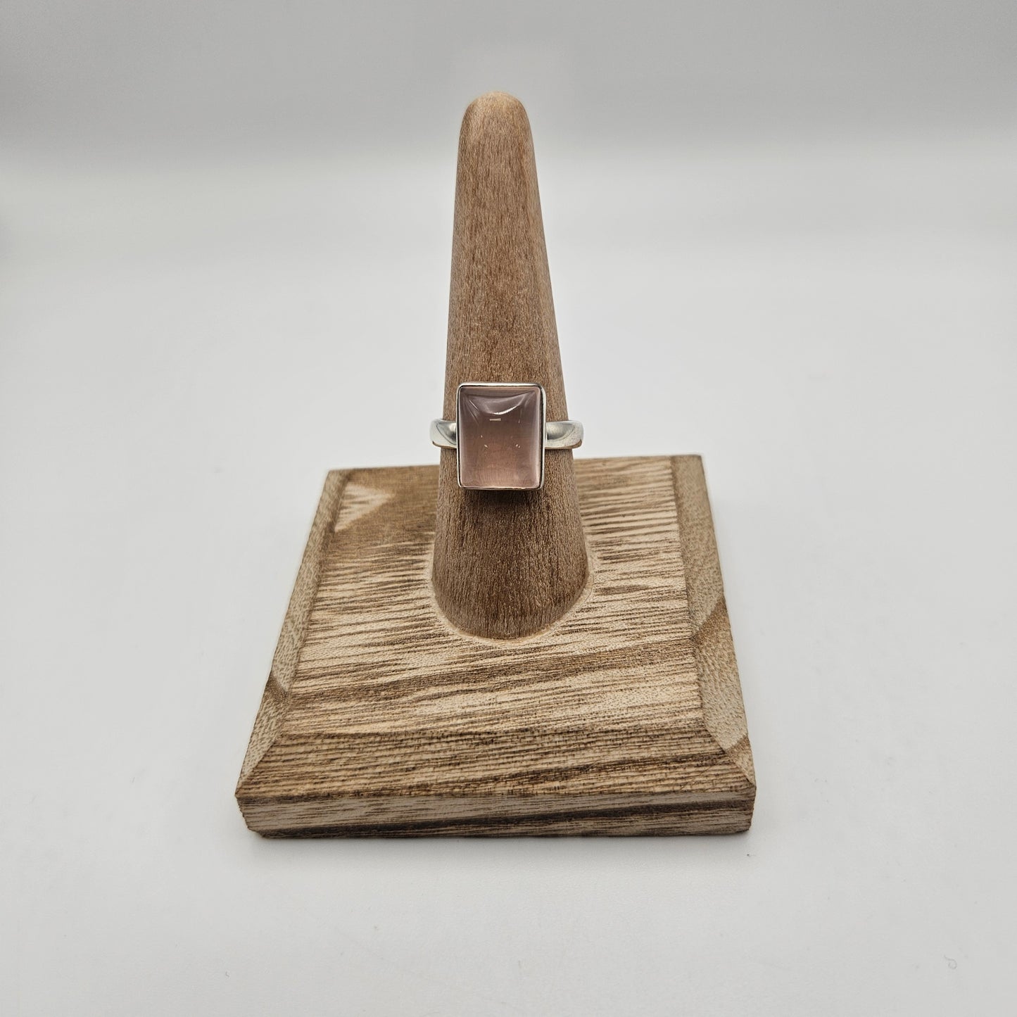 Sterling-Silver-Rose-Quartz-Bezel-Ring-Size-9.