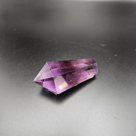 Tapered Amethyst Point Bookbinder.