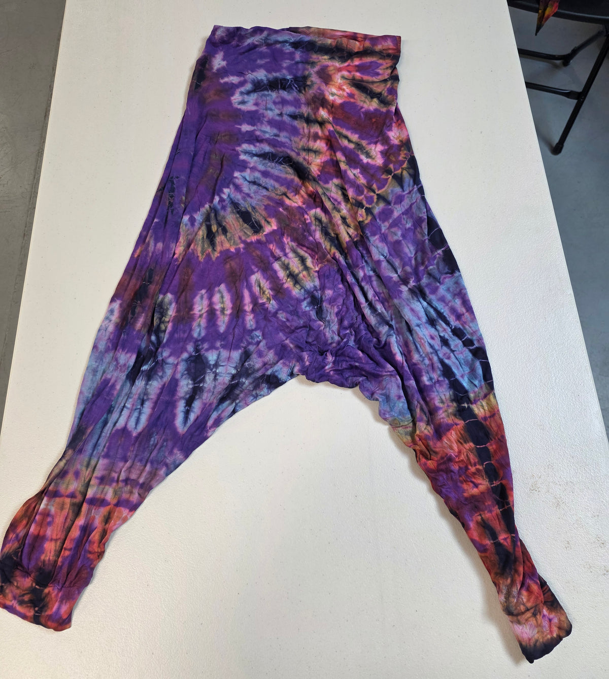 Tie-Dye Flowing Pants Purple.