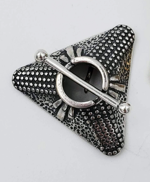 Triangle Toggle Clasp White Bronze Art Deco Pattern.