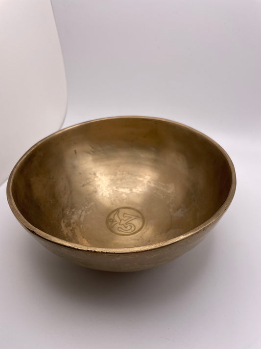 Singing Bowl 6.25” Old