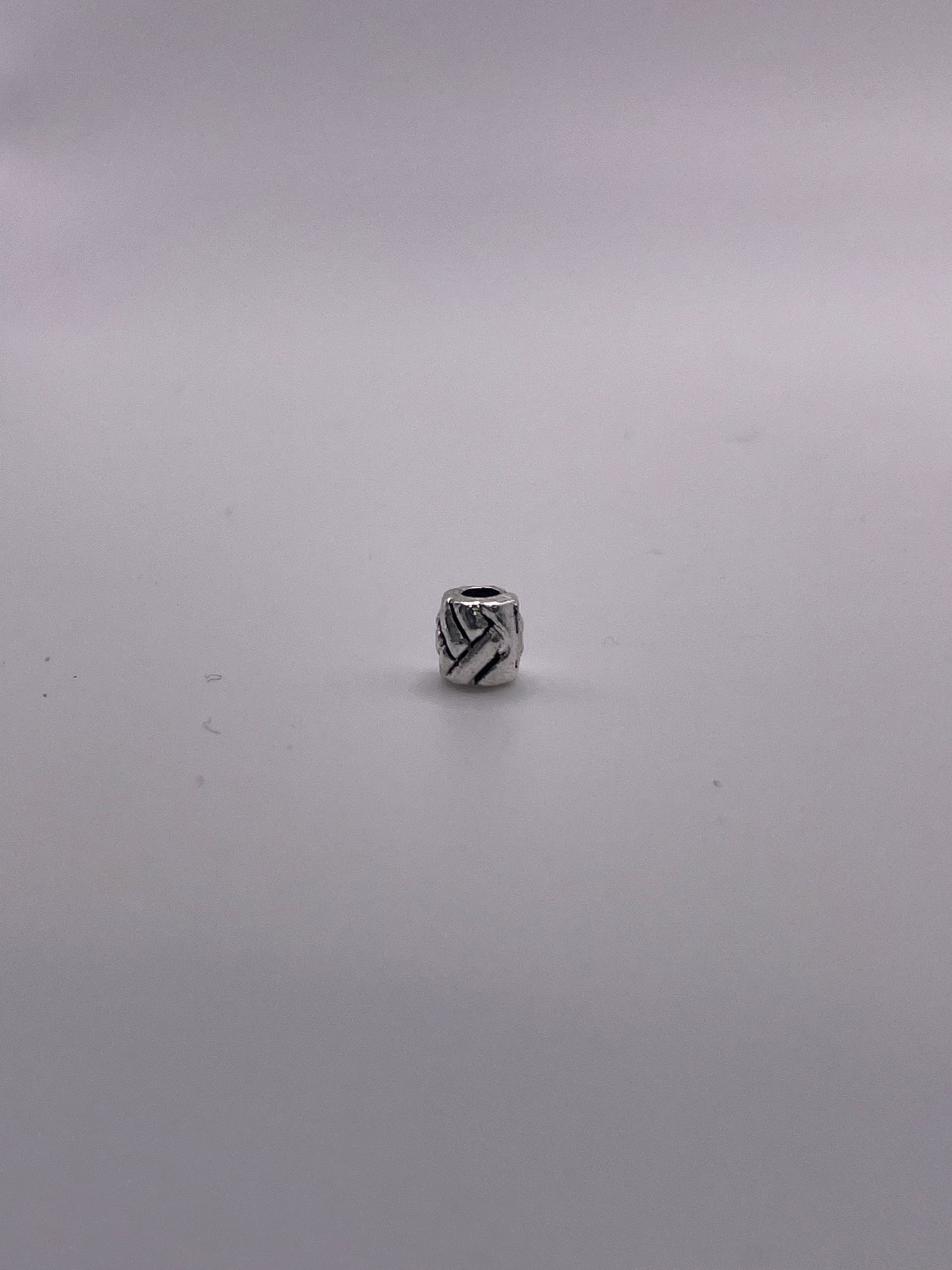 Pewter Cylinder Knot .35