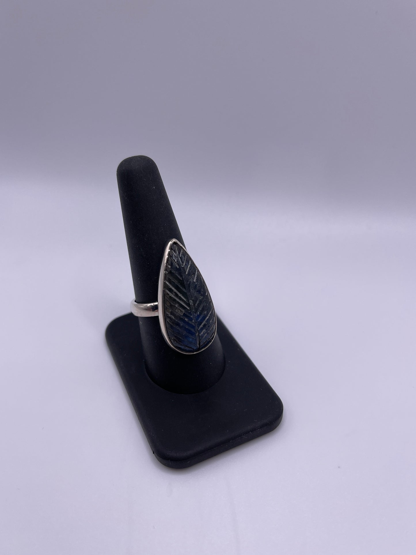 Labradorite Carved Leaf Sterling Silver Ring Size 9