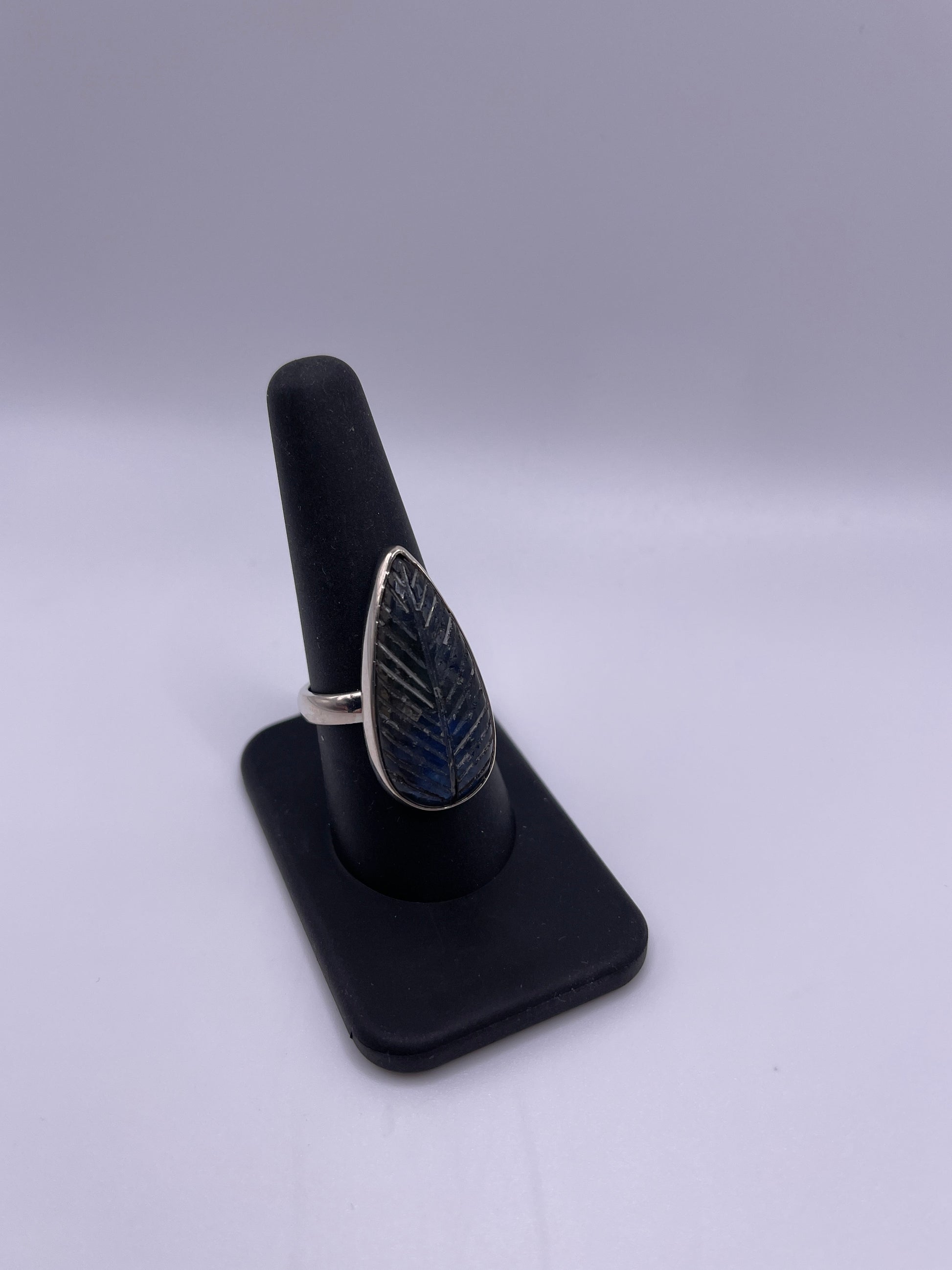 Labradorite Carved Leaf Sterling Silver Ring Size 9