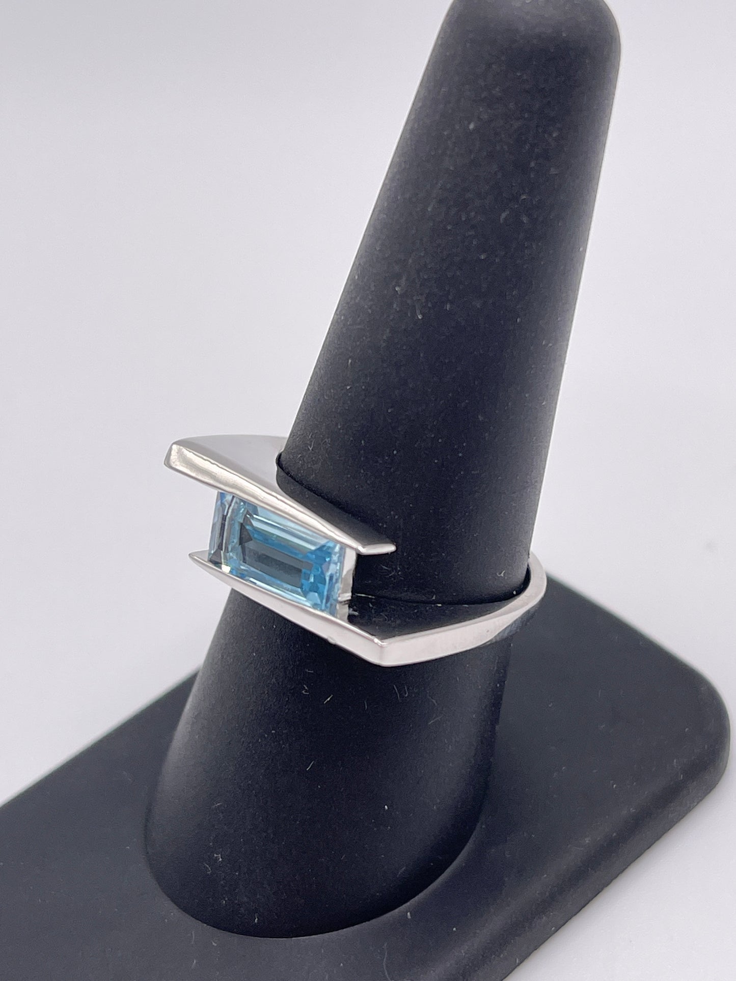Blue Topaz Rectangle Designer Sterling Silver Ring Size 8