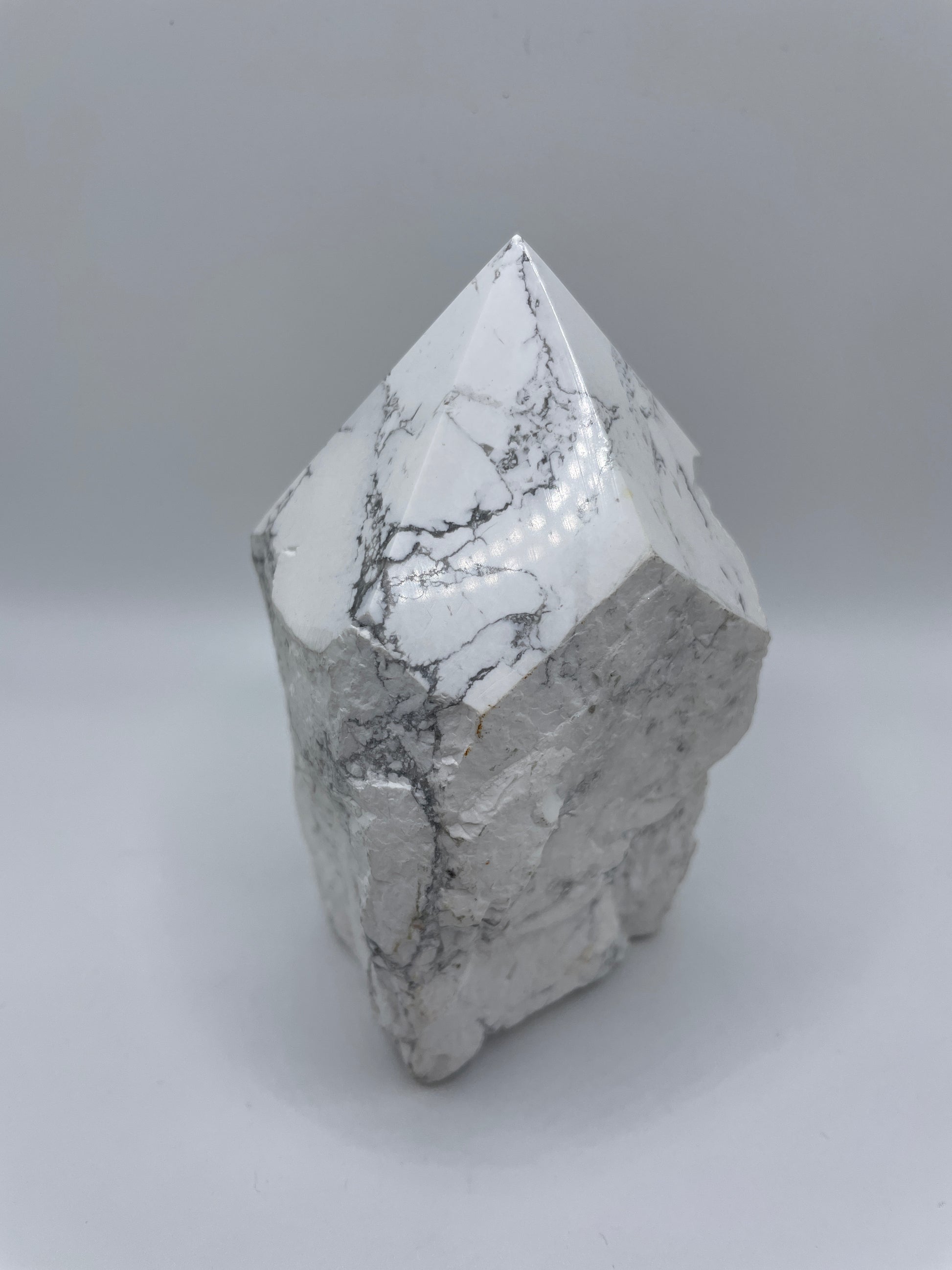 Howlite Large Rough Point
