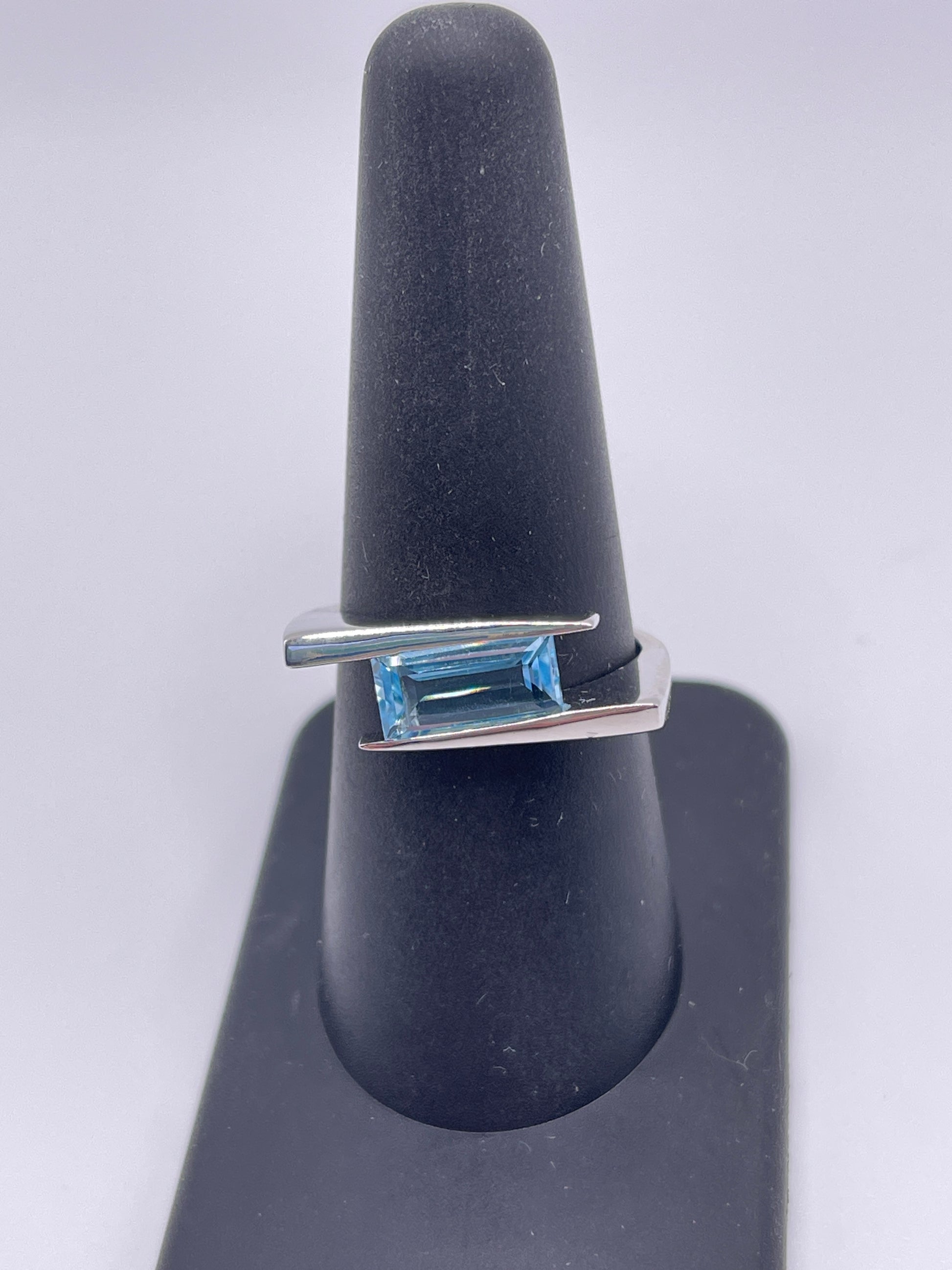 Blue Topaz Rectangle Designer Sterling Silver Ring Size 8