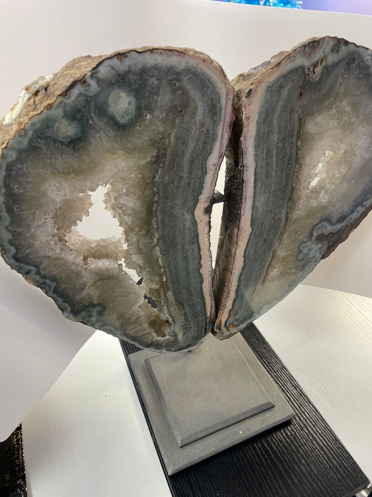 Double Quartz On a Stand