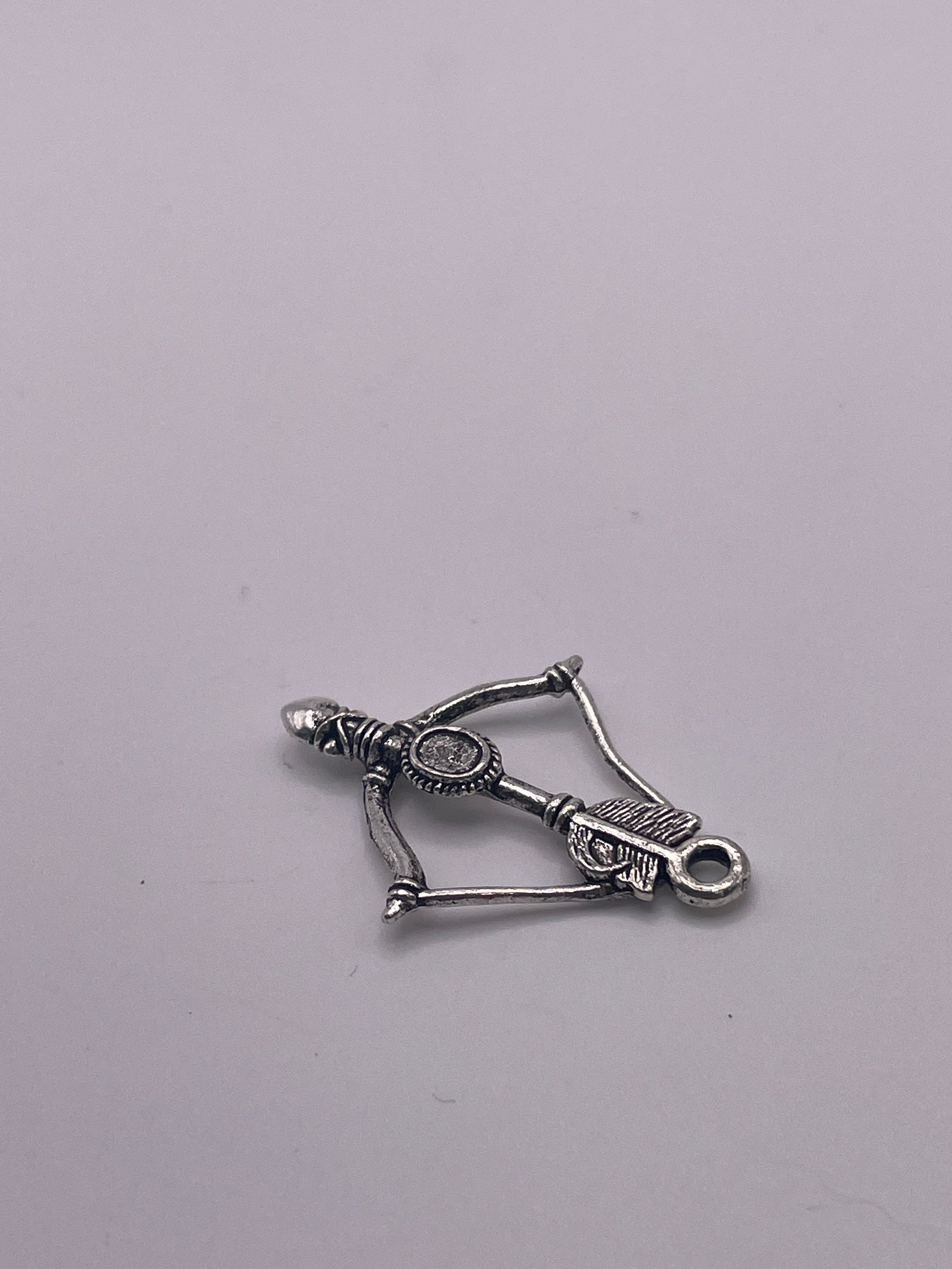 Pewter Bow & Arrow Charm 1.30